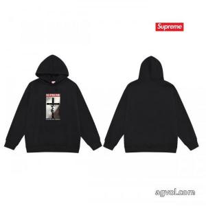 大人で素敵大注目国内完売数量限定シュプリームブランド コピー 品パーカー