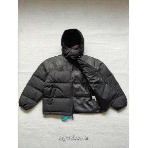 SUPREMEダウンジャケットブランド スーパー コピー 通販希少大人気 限定セール本物保証 大人気ストリート..