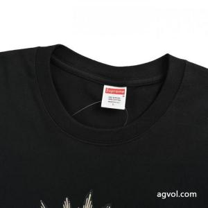 シュプリームTシャツブランド コピー 専門店絶対に買える! ロゴが印象的 お買い得品 .