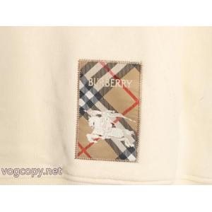 プレゼントにも 重宝する 1つは持ちたいブランド スーパー コピー 通販    パーカーBURBERRY.