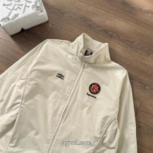 SUPREMEコート有名人の愛用者が多いブランド かっこいい アイテム 超カッコイイ　2026春夏新作ブランド スーパー コピー 店舗..
