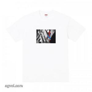 ブランド コピー  SUPREME好印象な上品スタイル 新色入荷 2026新作登場半袖Tシャツ