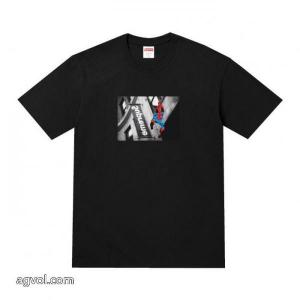 ブランド コピー  SUPREME好印象な上品スタイル 新色入荷 2026新作登場半袖Tシャツ