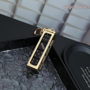 大胆に 毎日更新 新入荷アイテムの通販SUPREME偽物 ブランド 販売キーーホルダー