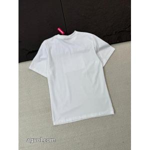 SUPREMEコピー ブランド 通販 安心半袖Tシャツシンプルなデザイン 最安値新作 個性的なデザイン 