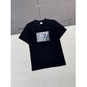 SUPREMEコピー ブランド 通販 安心半袖Tシャツシンプルなデザイン 最安値新作 個性的なデザイン 