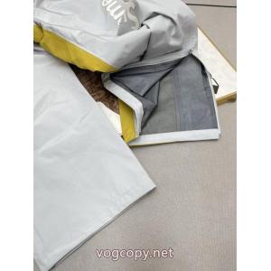 偽物 通販ズボンシュプリーム新作限定めっちゃ綺麗色 気分が上がる 引き続き人気のアイテム.