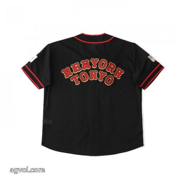 ブランド 偽物シュプリーム半袖Tシャツ完売目前特に話題なの上品 即完売 2