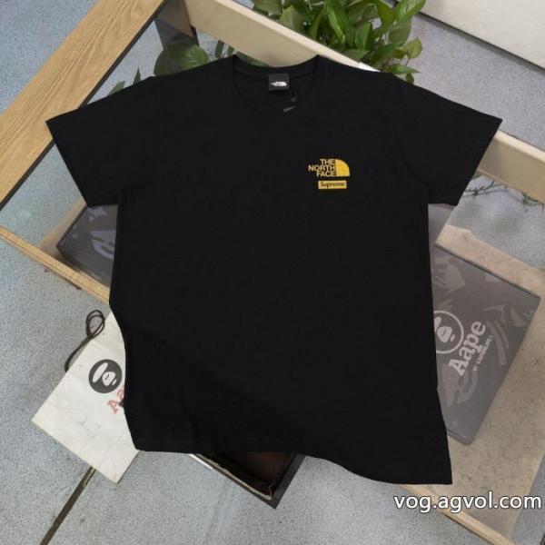 Supreme新型連名北面TNFクラシックゴールドアルファベット丸首半袖Tシャツ 0 