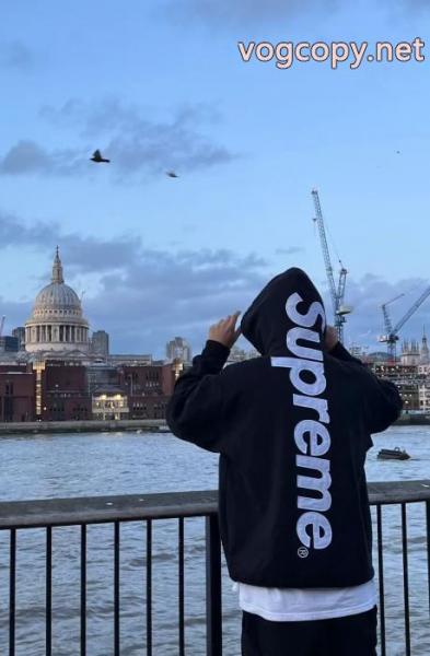 SUPREME大人っぼい 独特の存在感 雑誌掲載パーカーブランド コピー ショップ 2