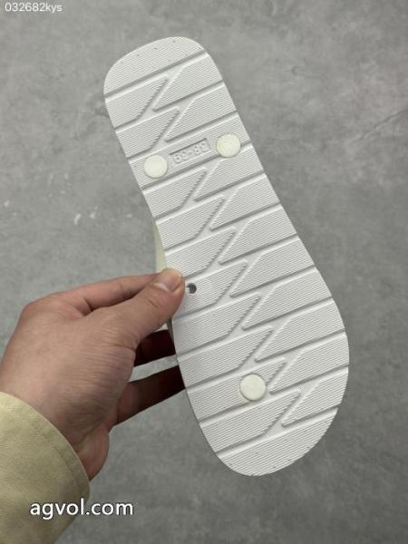 SUPREME 2026スーパーコピー速達EMS便 2026秋冬大人気 上品低価スニーカー.. 5 