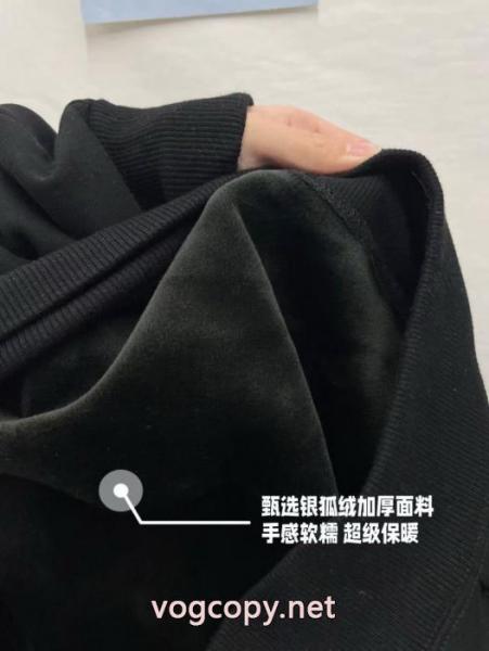 コピー 商品 ブランドSUPREMEオシャレ上級者に 高級感に溢れ 気軽に着れるパーカー 3