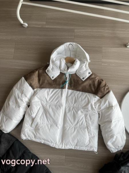 独特なデザイン 最高ランク 2026冬更新人気商品偽物 ブランド 販売ダウンジャケットSUPREME 2