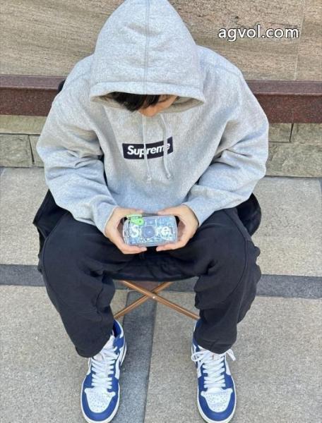 パーカーSUPREMEブランド コピースタイリッシュな印象 冬限定 セレブに大人気. 5