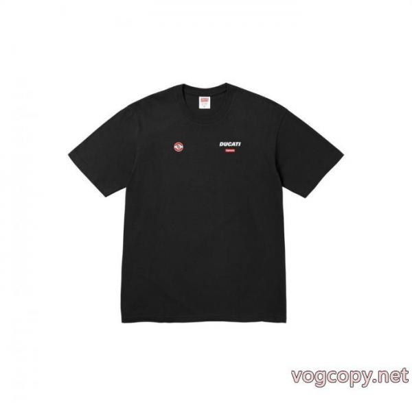 半袖TシャツSUPREMEブランド 偽物 激安 通販セレブ愛されたモデル 超激得限定セール 上品な印象 1