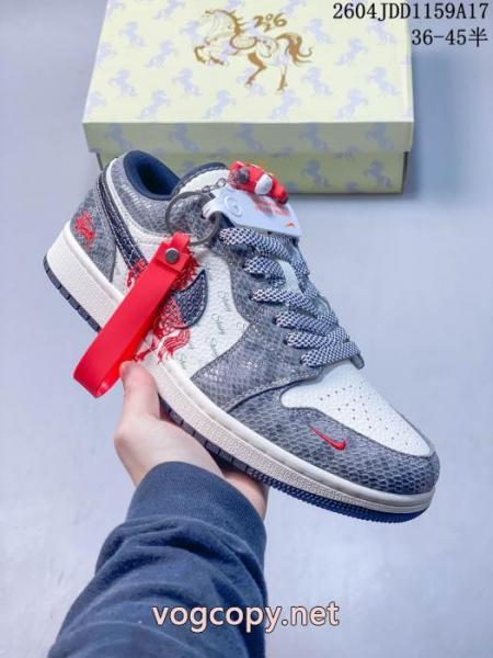 大活躍間違いなしの新着 高感度アイテム 話題となったスーパー コピー 通販 優良SUPREMEスニーカー 3