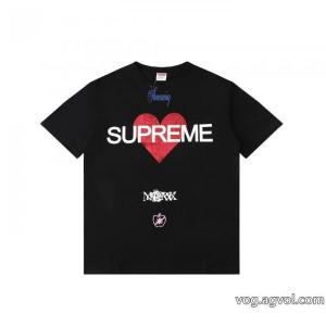 半袖Tシャツ発売極限状態！ 肌触り最高 絶対欲しいSUPREMEブランド コピー 通販