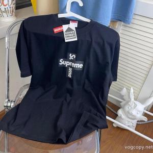 2026即旬な装いに 個性をプラス 魅力的な半袖Tシャツ偽 ブランド 通販SUPREME