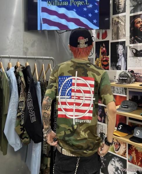 ブランド 偽物 激安 通販ファッショナブルなデザイン ブランド掲載商品 超優秀SUPREME半袖Tシャツ 0