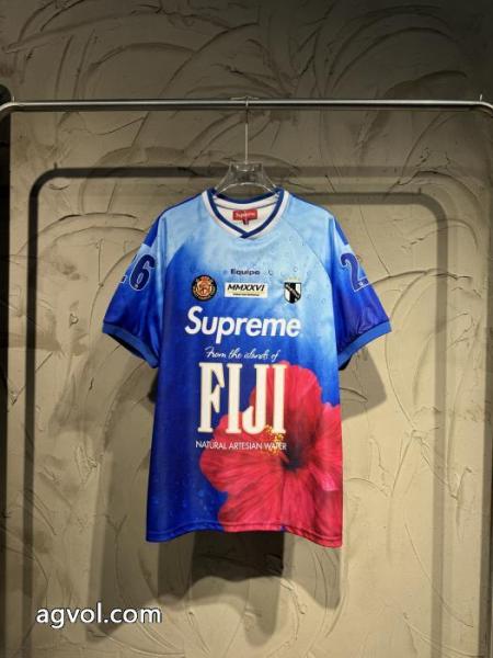 注目なアイテム 稀少*新品登場 NEW!国内完売コピー ブランド 通販 安心SUPREME半袖Tシャツ 3