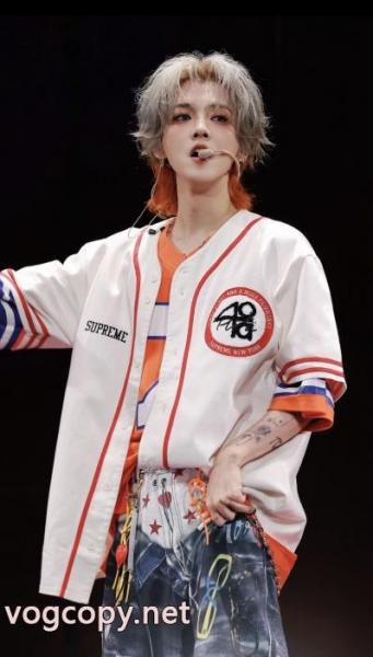SUPREME海外先行発売! 難あり 【VIP特価!!】ブランド コピー 安心Tシャツ. 2