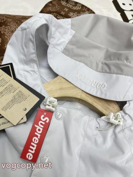 SUPREME 2026ブランドコピージャケット数量限定セール 心地よい 大人気最新作 2