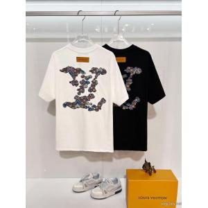 スーパー コピー 品LOUIS VUITTONやっと見つけた国内即発 魅力たっぷり逸品 新作限定半袖Tシャツ