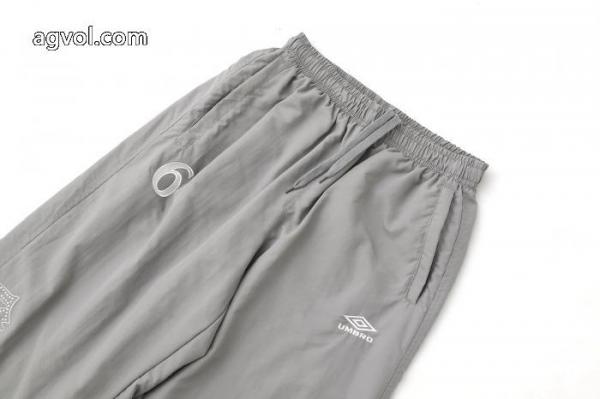 激安 ブランド 通販スラックスモード感の高い 大人キレイに仕立てる 秋冬コーデと相性がいいシュプリーム. 4
